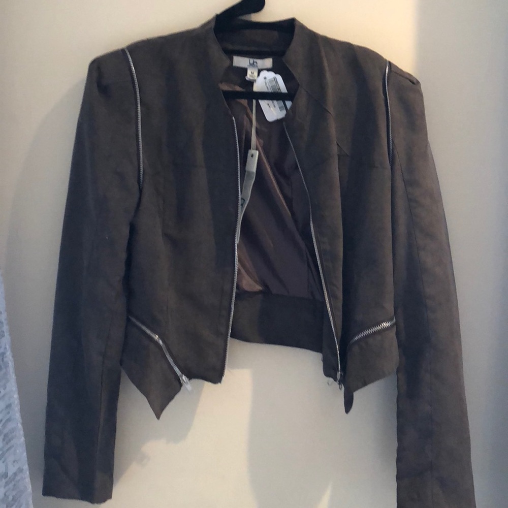 Zipper detailed jacket